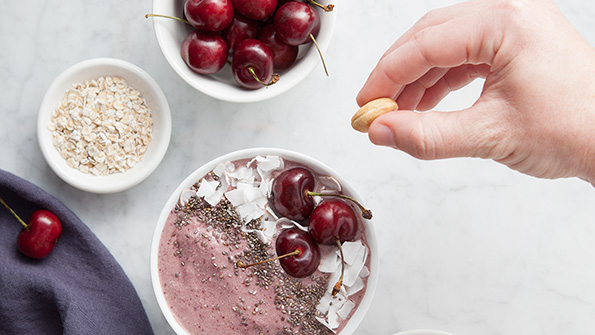 paleo smoothie bowl for skin detox
