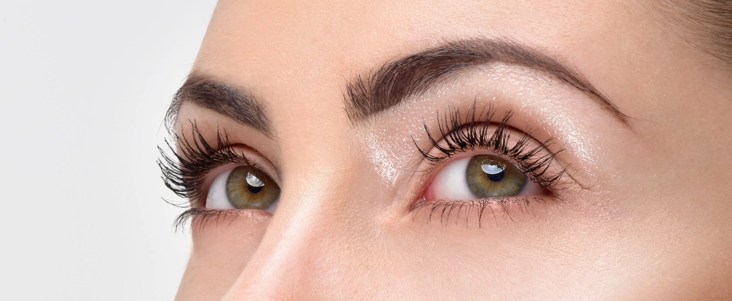 How to make your eyelashes grow longer naturally