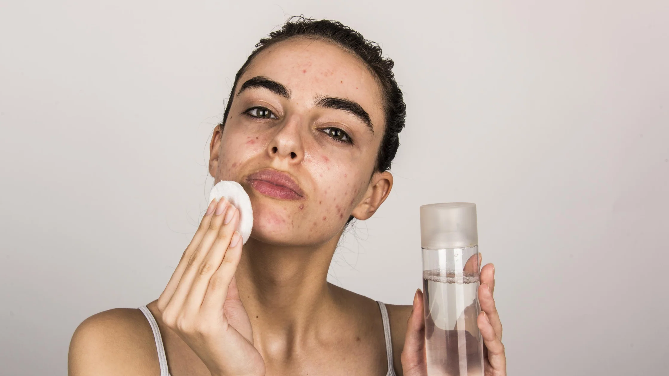 minimalist skincare routine for oily skin