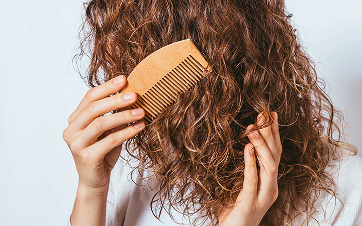 How to maintain curly hair without frizz