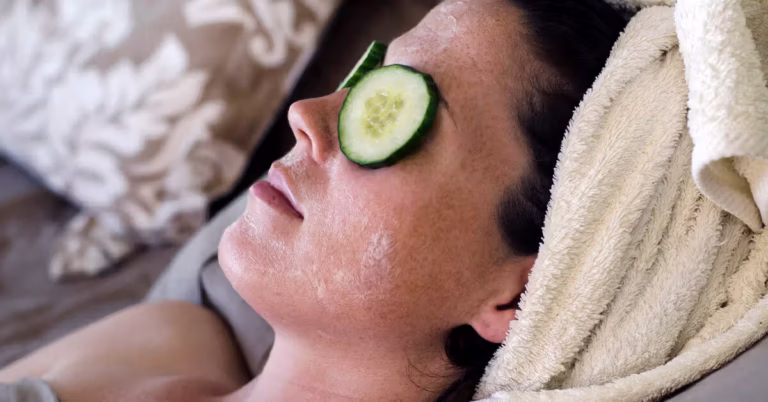 how to reduce dark circles naturally at home