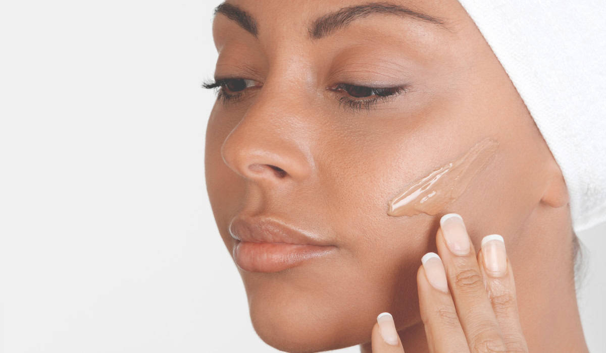 non-comedogenic foundation for acne scars coverage