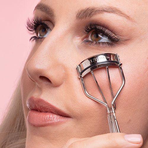 how to apply false eyelashes step by step