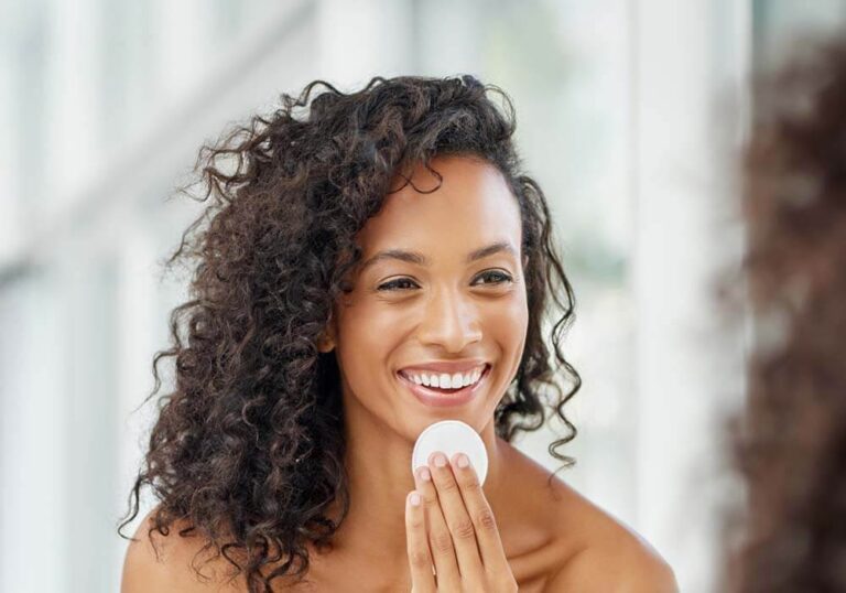 how to get clear skin naturally at home