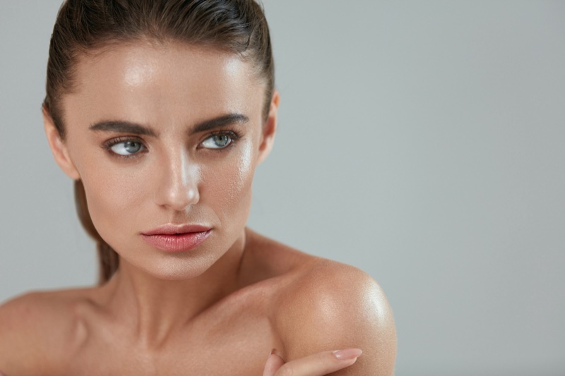 how to get dewy skin look without heavy makeup