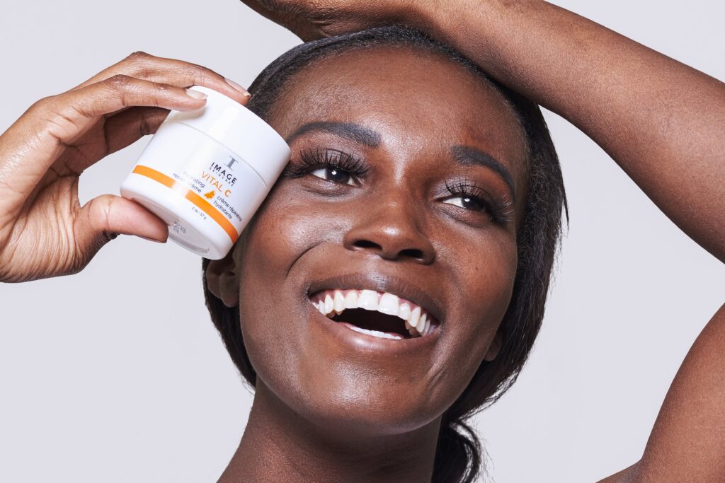 beginner guide to skin cycling for smoother and brighter skin
