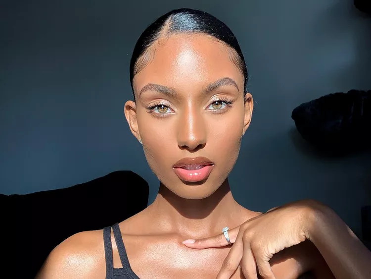 Everyday natural makeup look tutorial for beginners