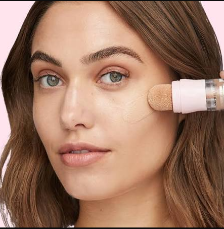 How to apply makeup for a natural everyday look