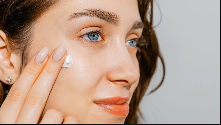 Best skincare routine for beginners with sensitive skin
